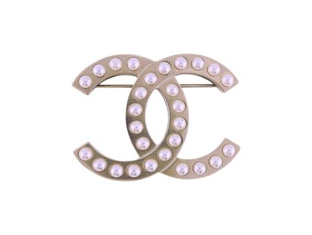 NIB 18P Chanel A98909 Classic Pearl Brushed Gold Large Classic CC Brooch on Sale