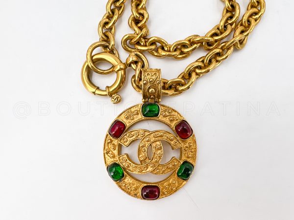 Chanel 94A Vintage Red and Green Gripoix Encircled CC Long Necklace Gold Online now