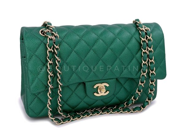 18S Chanel Iridescent Pearly Emerald Green Caviar Medium Classic Double Flap Bag GHW Fashion